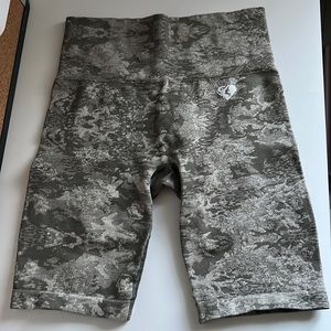 Women’s Best Camo Seamless Cycling Shorts